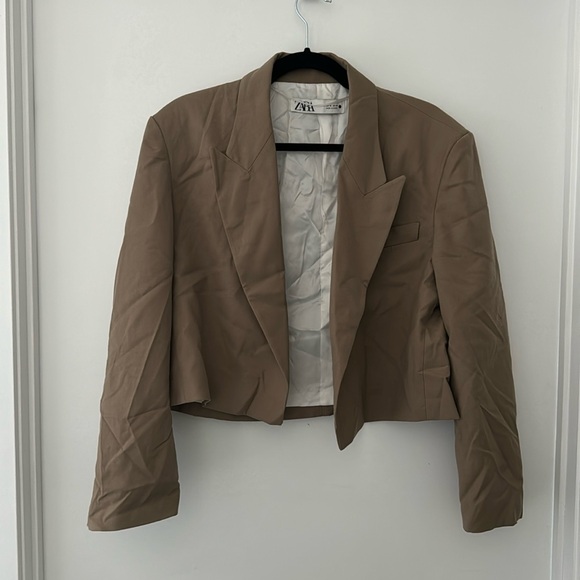 Zara Cropped Blazer - Picture 3 of 5